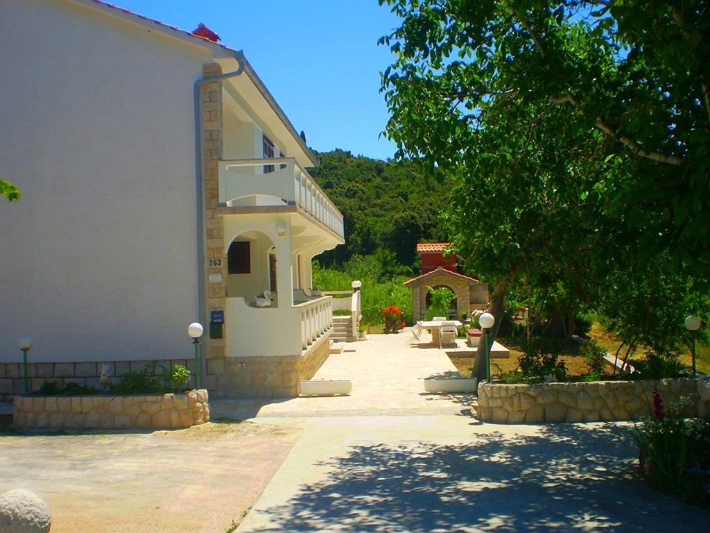 Apartments Vesna Кампор Экстерьер фото