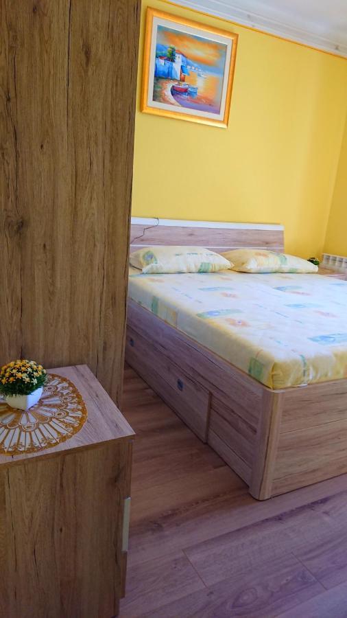 Apartments Vesna Кампор Экстерьер фото